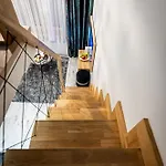 Dasto Old Town Apartment